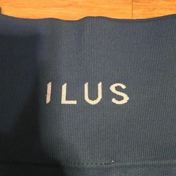 ILUS Seamlux Intensify Breathable Moist Wicking Legging Blue S - Picture 3 of 4